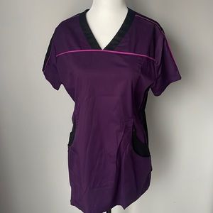 Health Pro Scrub Top 🦄